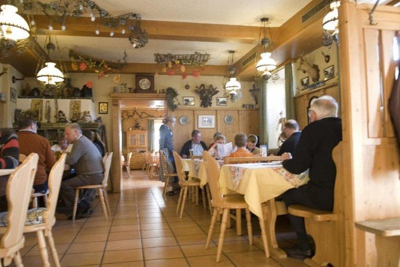 Gasthof Herzogstand Bei Stefan Benediktbeuern Extérieur photo